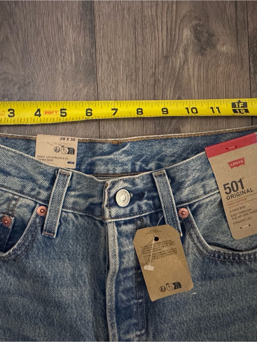 Levi's 501 Women’s Distressed Light Blue Jeans - Picture 7 of 9